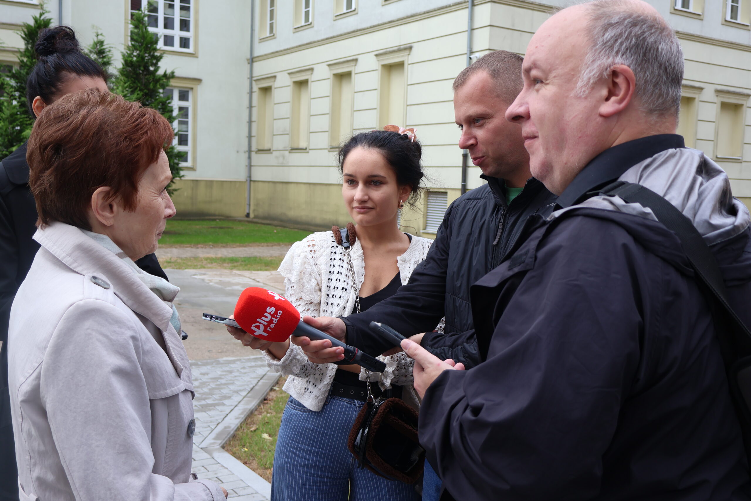 Na zdjęciu JM Rektor prof. dr hab. Elżbieta Skorupska-Raczyńska, która udziela wywiadu.