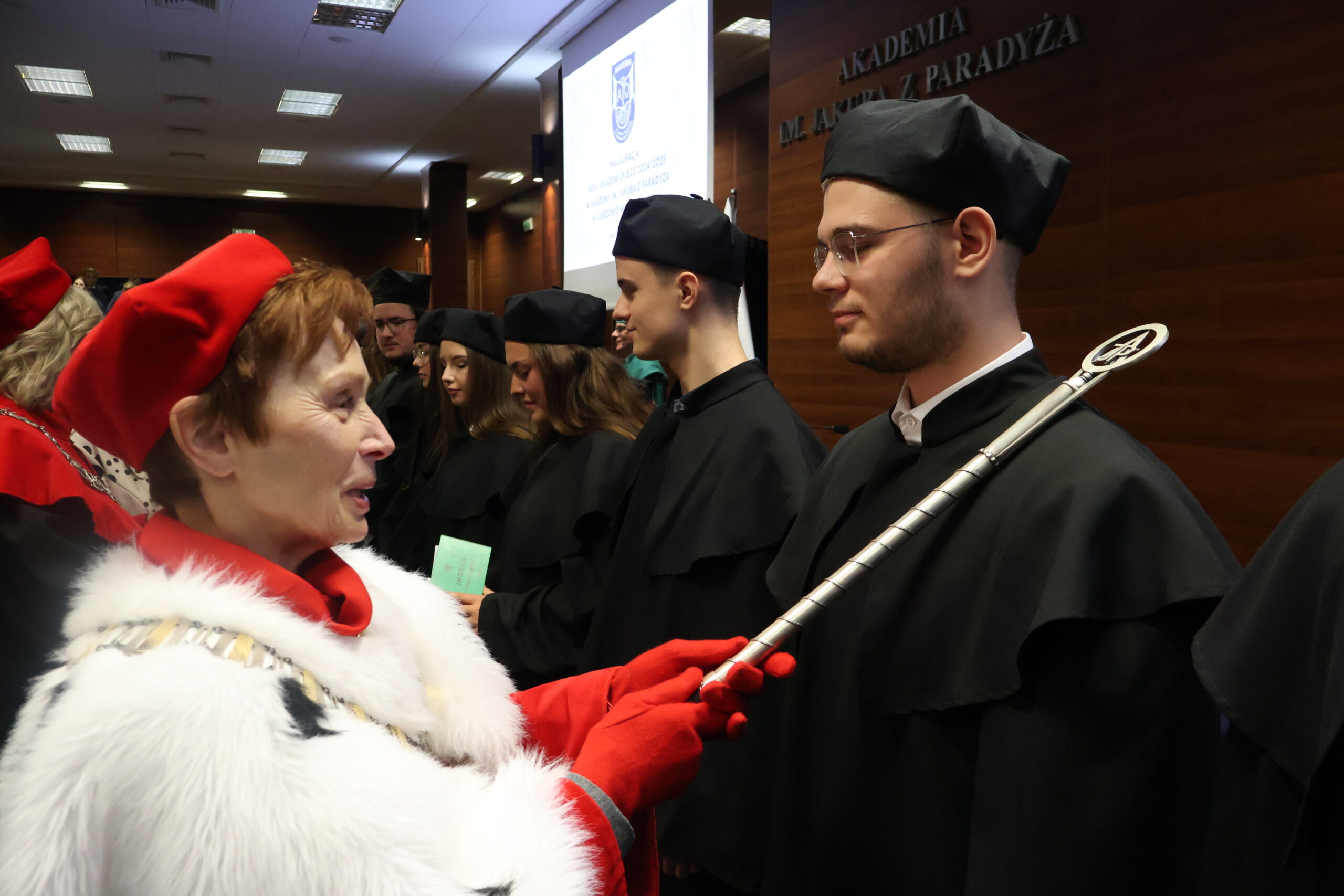 na zdjęciu osoby, które w procesie rekrutacji uzyskały najlepsze wyniki.